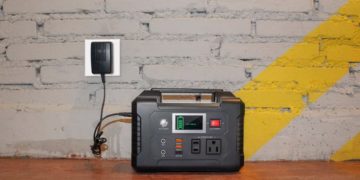 FlashFish 200W Review Portable Power Station