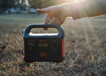 Jackery-Explorer-160-Portable-Power-Station