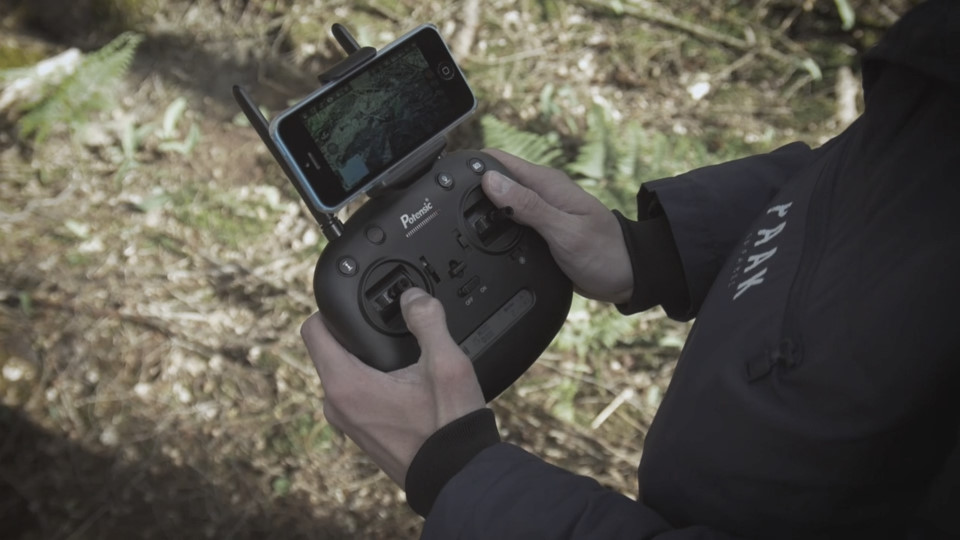 Potensic D85 Features Remote Controller