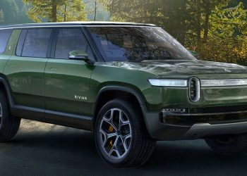 2021-Rivian-R1S-SUV