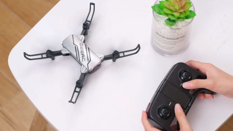 d20 mini drone