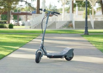 Razor E300S Review: Best Budget Electric Scooter Under $300