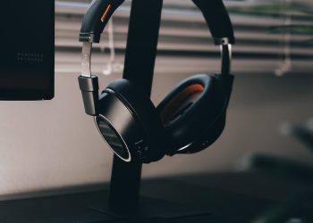 Plantronics BackBeat Pro 2: A Comprehensive Review